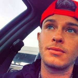 Meet your Posher, Collin